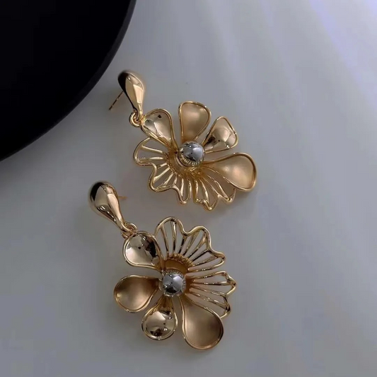 korean style earrings,korean fashion earrings,fancy stylish earrings,new trendy jewellery,inexpensive fashion jewelry,korean earrings,trending earrings designs,Pearl Earrings, Pearl Necklace