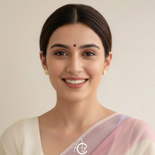 Daisy Stud White Earrings