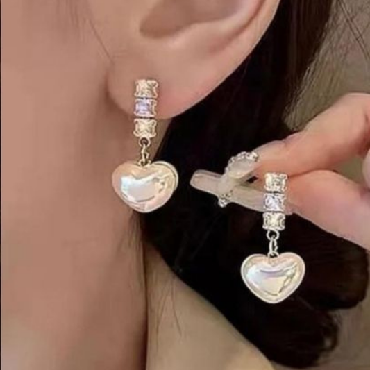 korean style earrings,korean fashion earrings,fancy stylish earrings,new trendy jewellery,inexpensive fashion jewelry,korean earrings,trending earrings designs,Pearl Earrings, Pearl Necklace
