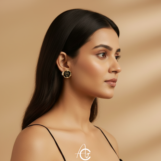 Daisy Studs Black Earring