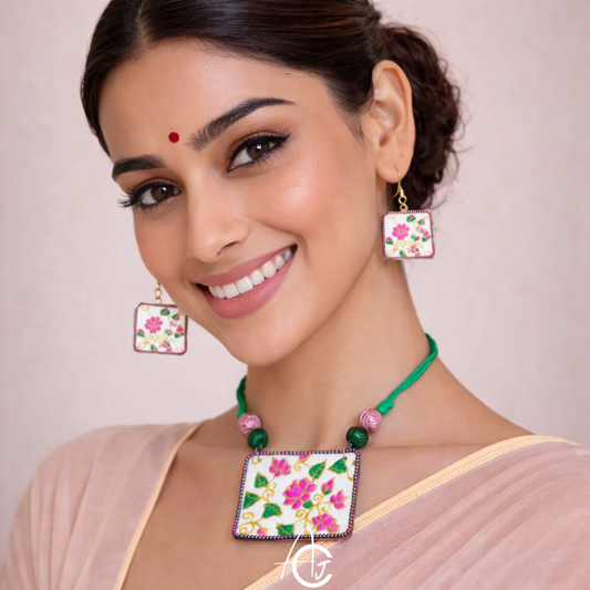 Statement Necklace set, Handpainted : Handmade