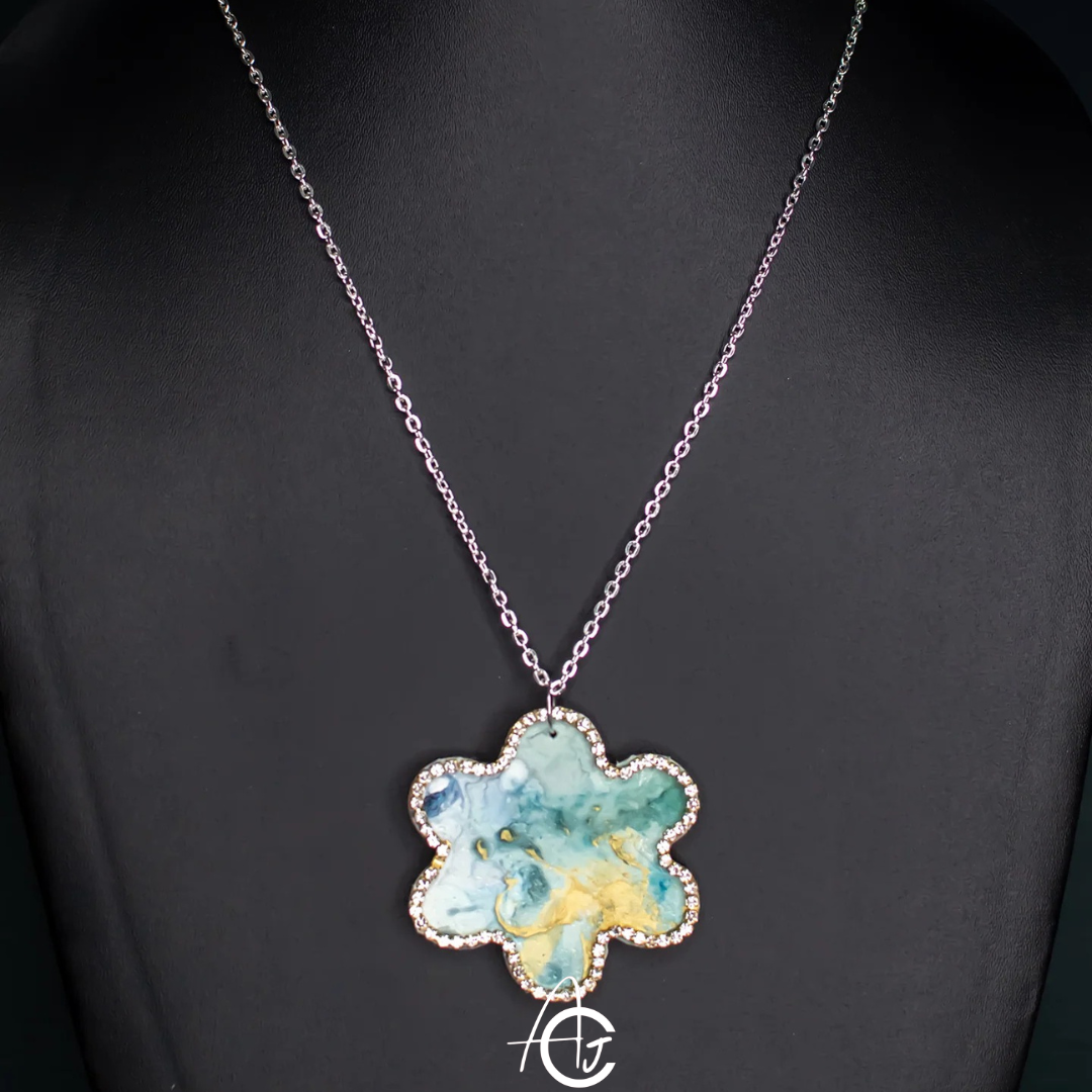 Fluid Necklace : Handmade