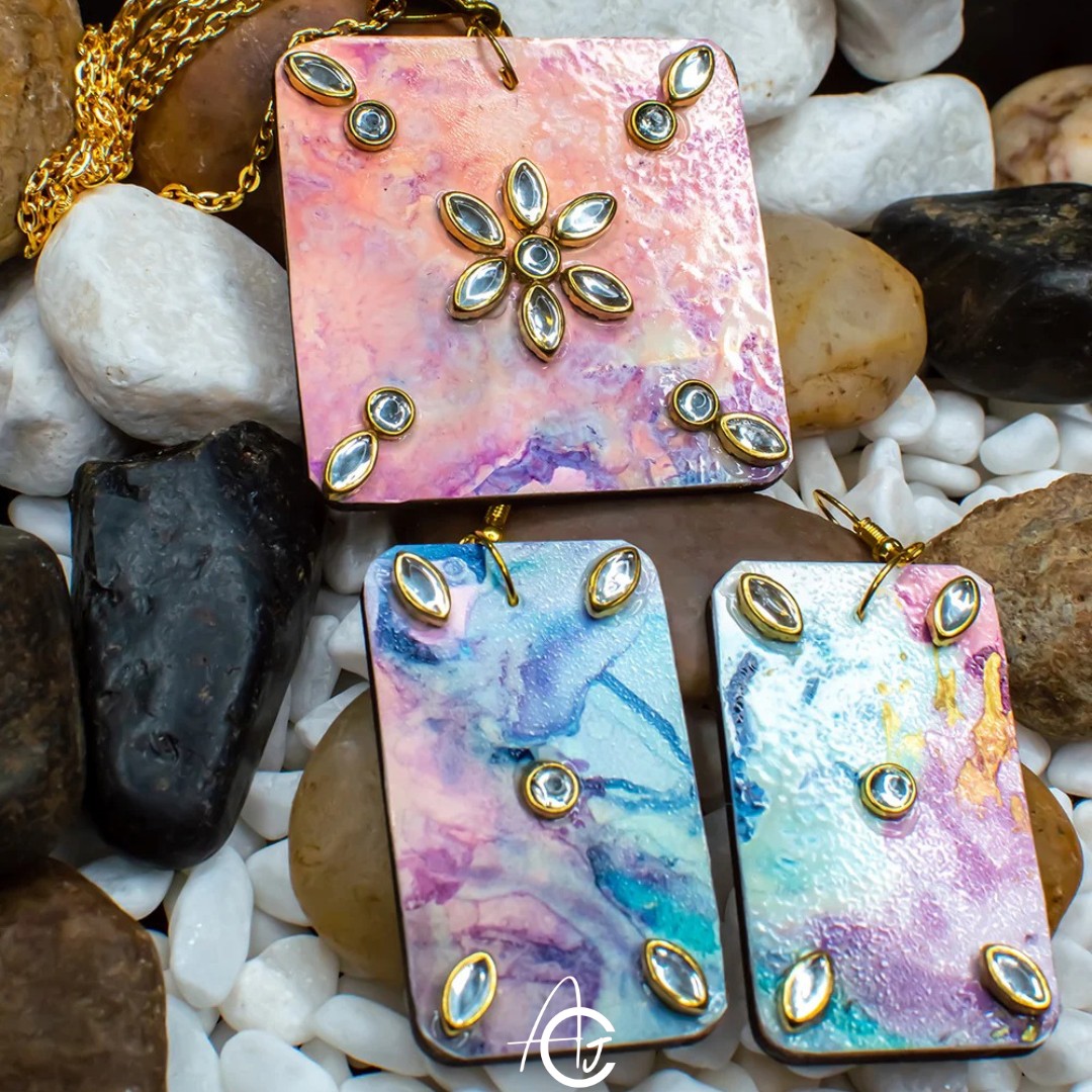 Fluid Necklace Set : Handmade