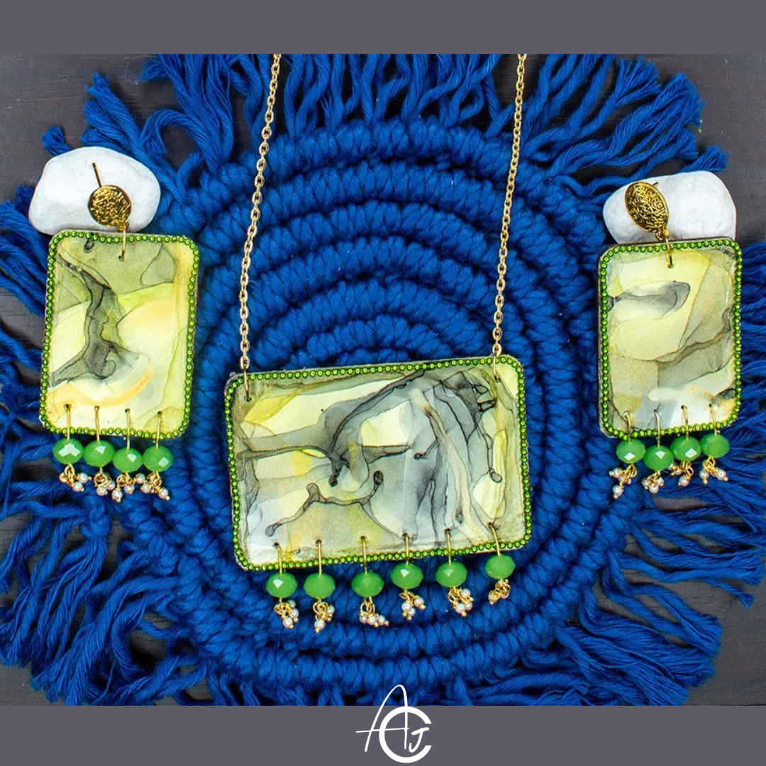 Fluid Necklace set : Handmade