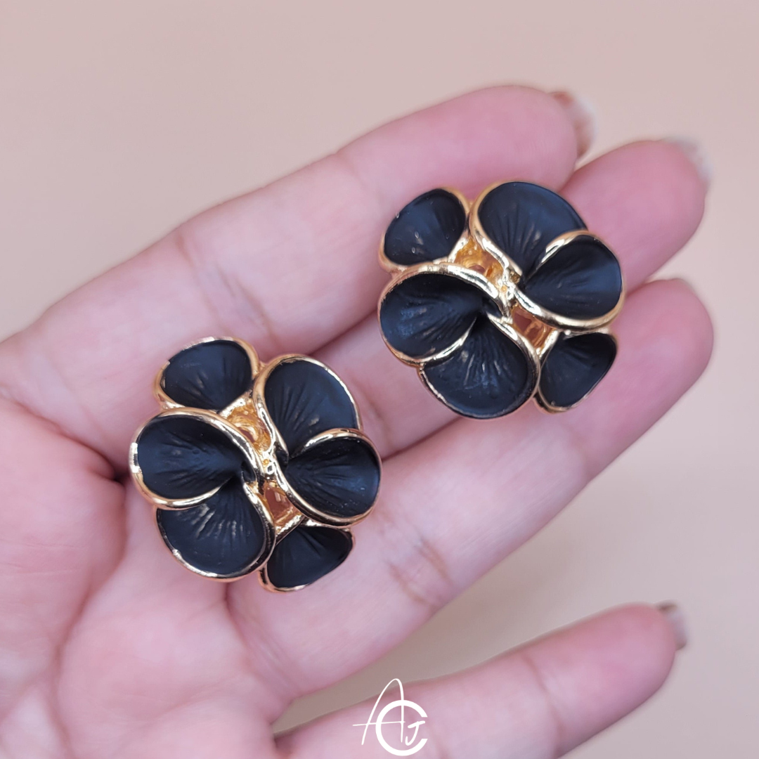 Flower Petal Earrings Black