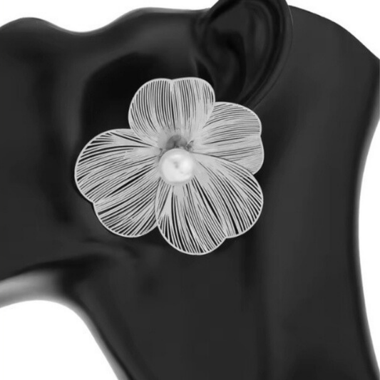 korean style earrings,korean fashion earrings,fancy stylish earrings,new trendy jewellery,inexpensive fashion jewelry,korean earrings,trending earrings designs,Pearl Earrings, Pearl Necklace