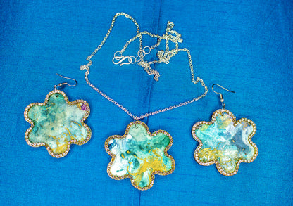 Flower Fluid Necklace set : Handmade