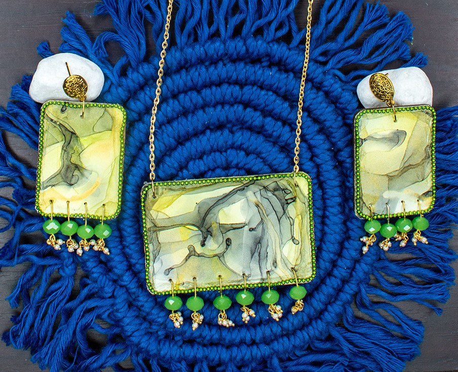 Fluid Necklace set : Handmade