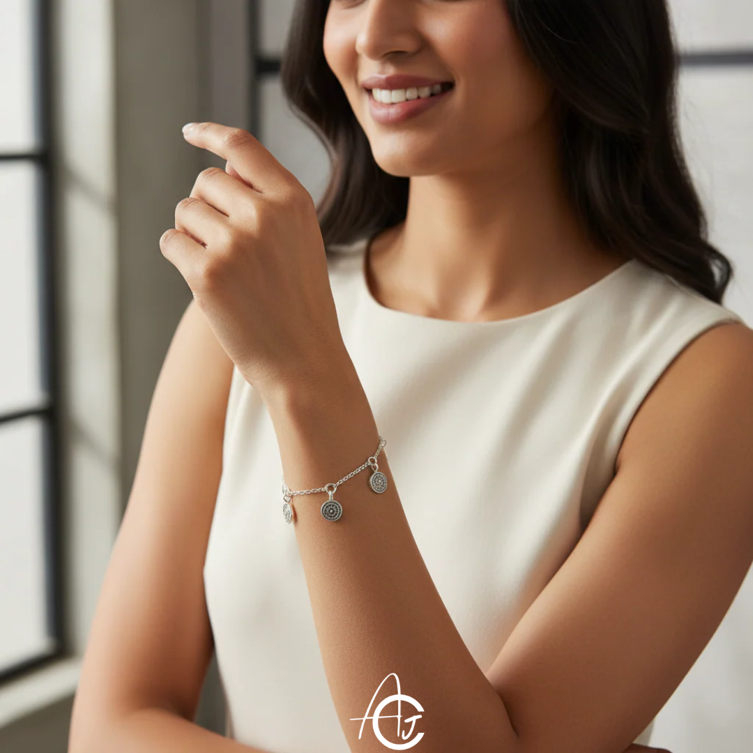 Sofia Bracelet : Handmade