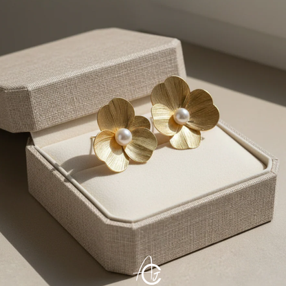 Daisy Gold Earrings