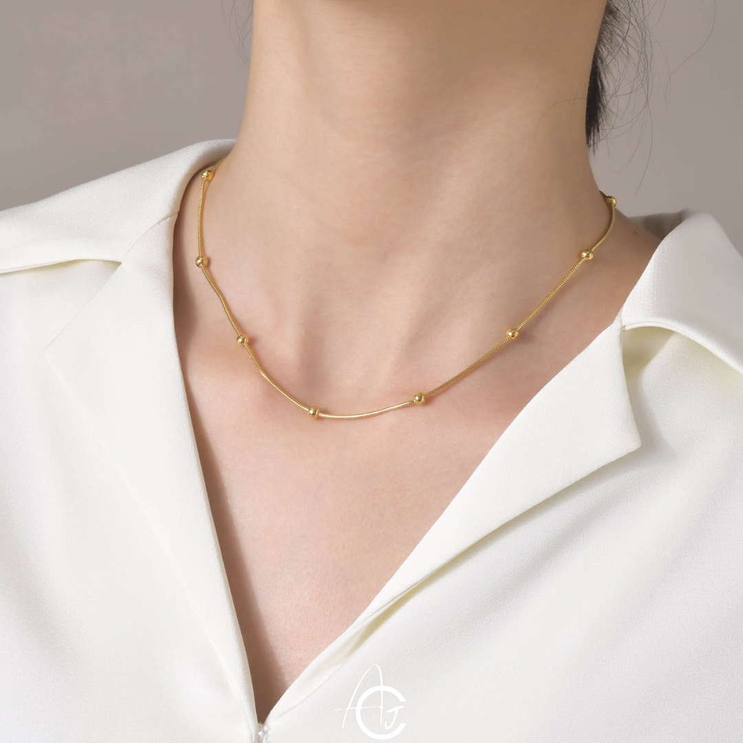 Minimalist Beaded Necklace