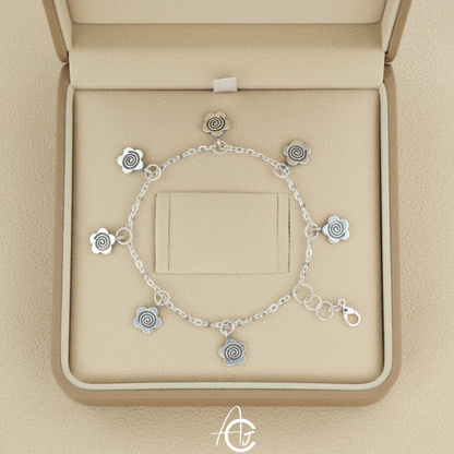 Floral Bracelet : Handmade