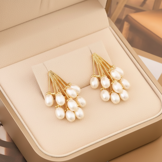 Pretty Pearl Earrings