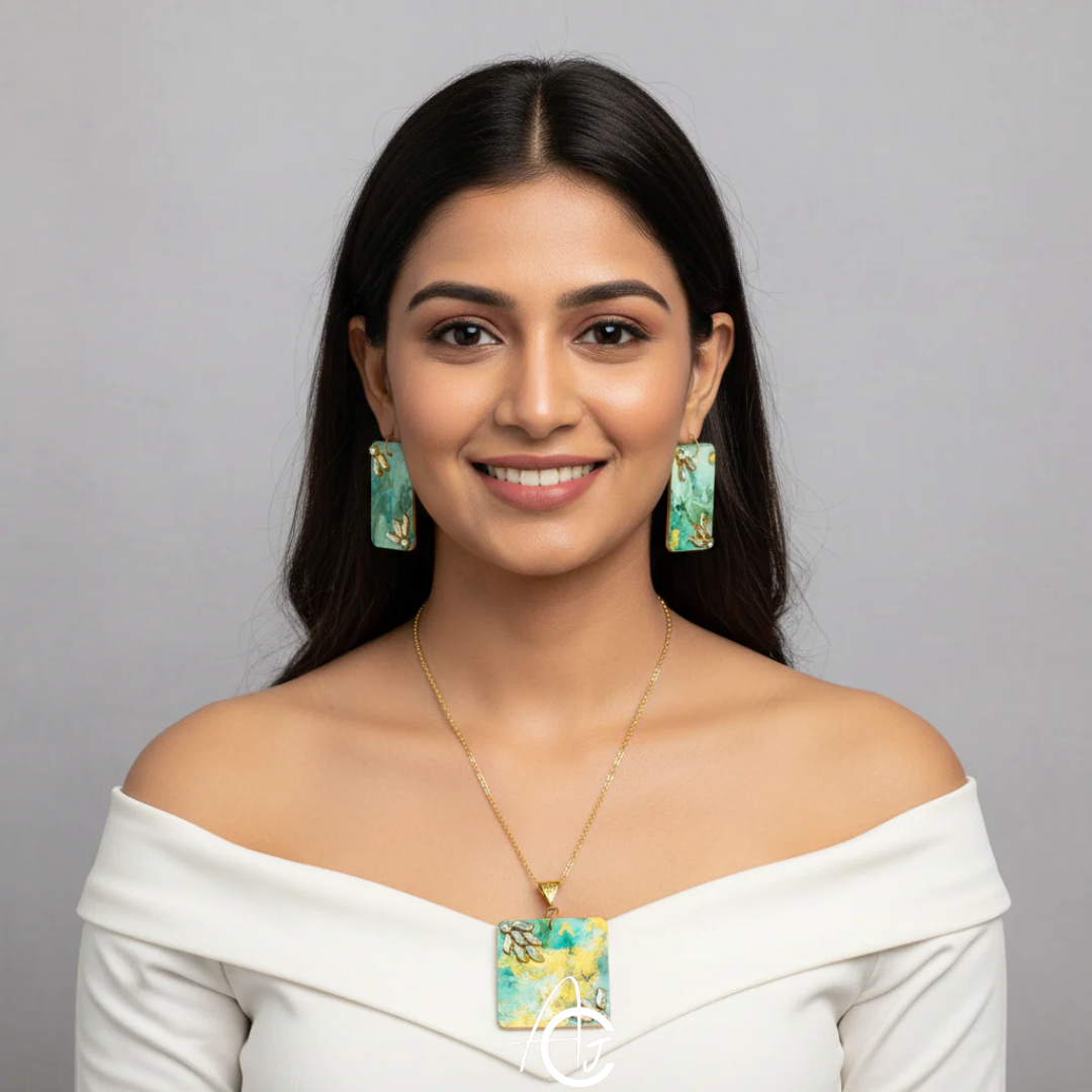 Fluid Necklace Set : Handmade