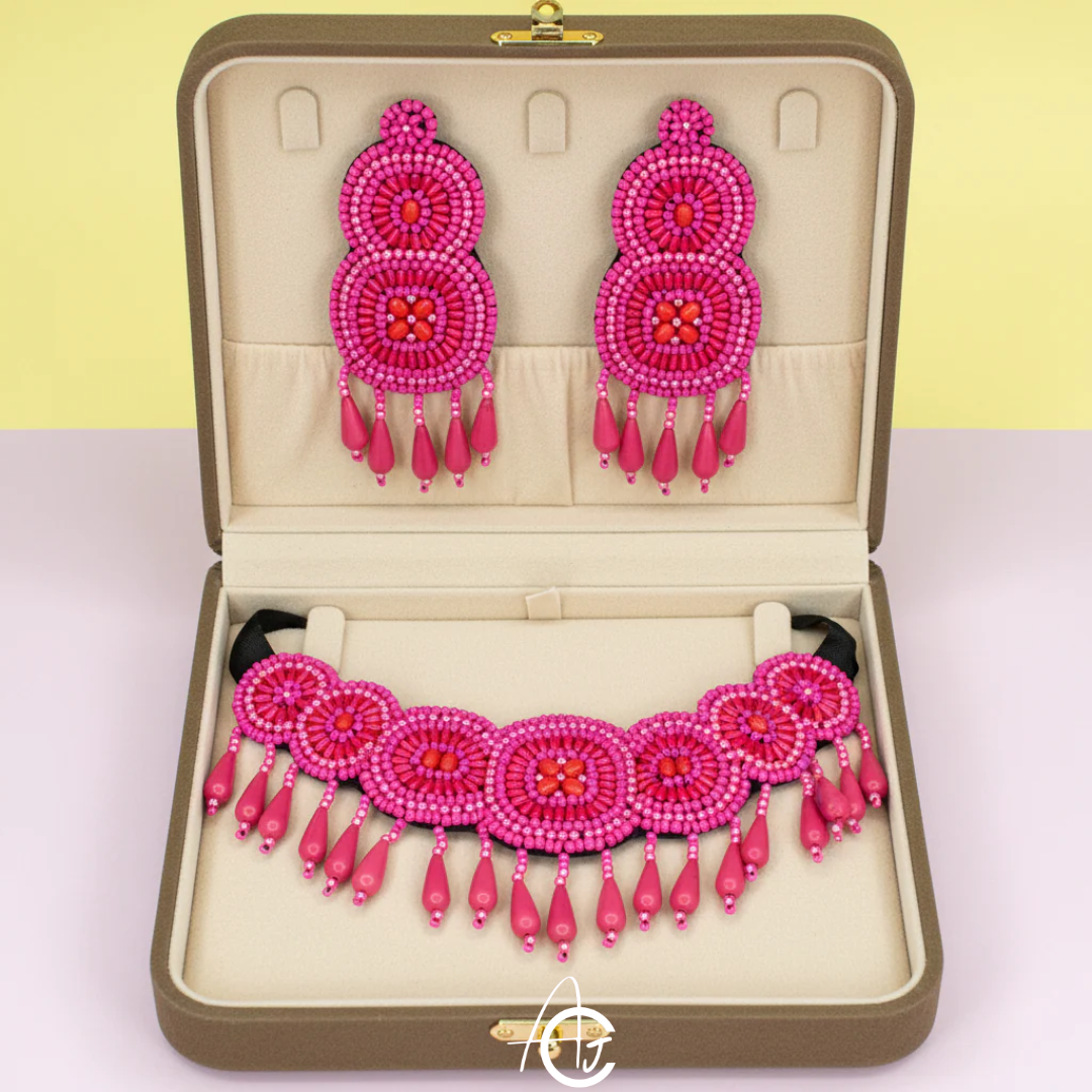 Beads Embroidered Necklace Set : Handmade