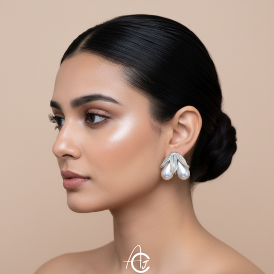 Hanging Pearls Earrings