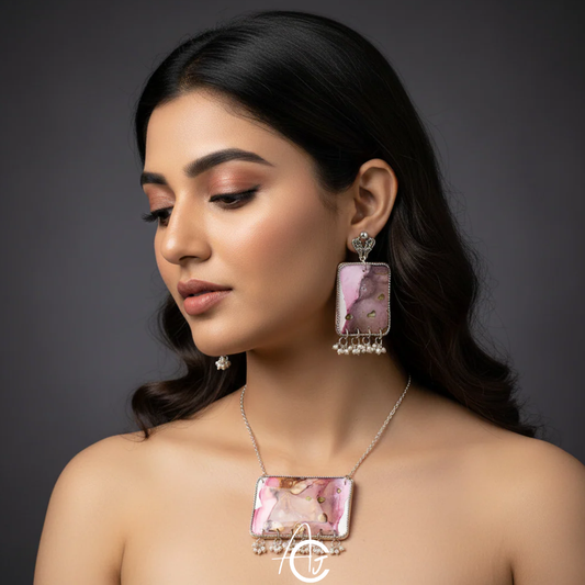 Fluid Necklace Set : Handmade