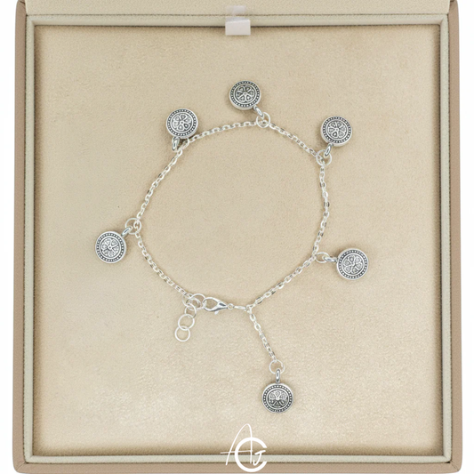 Sofia Bracelet : Handmade