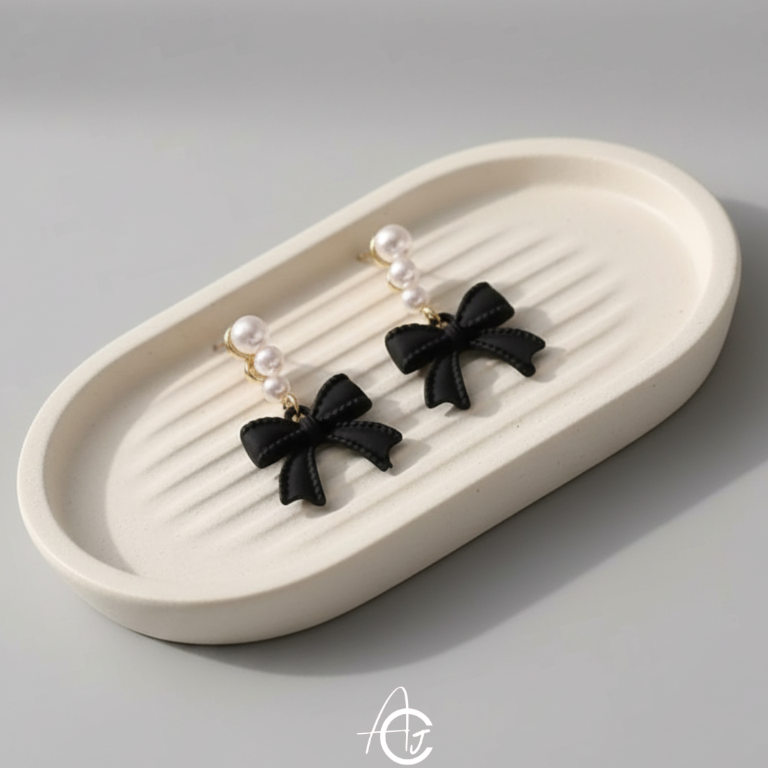 Pearl Black Bow Earring