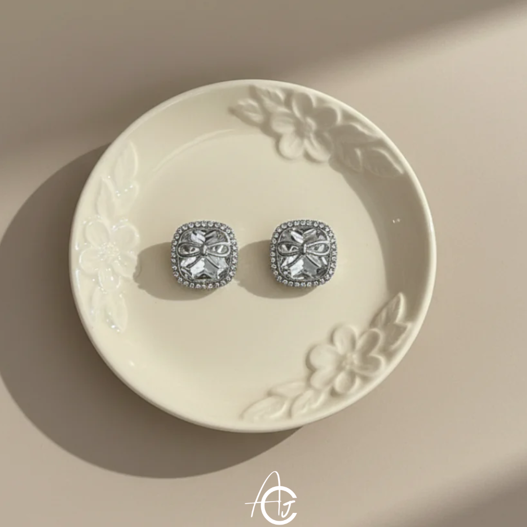Bow That Spark Earrings