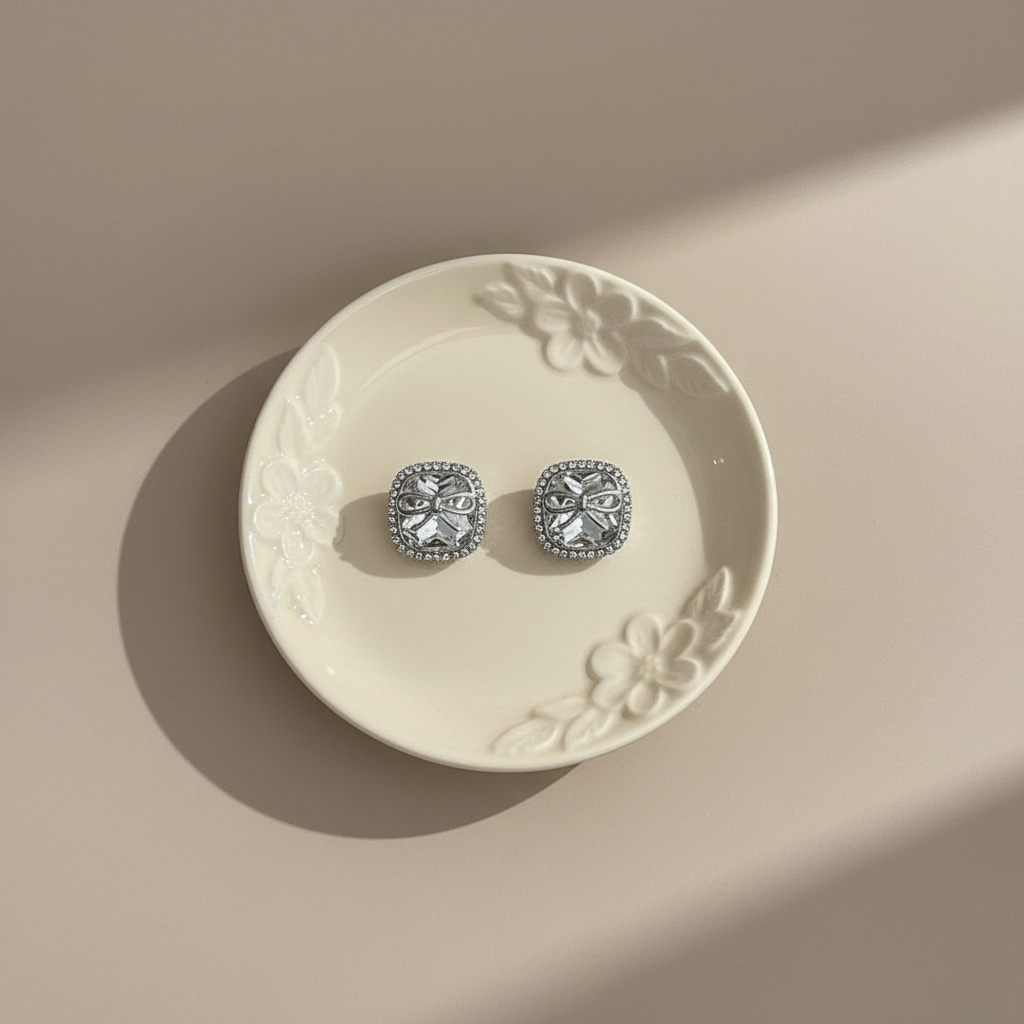 Bow That Spark Earrings