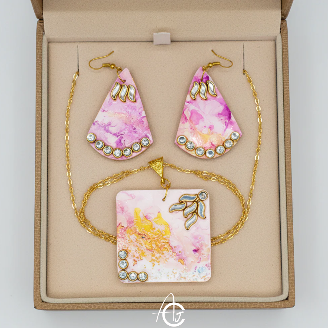 Fluid Necklace Set : Handmade