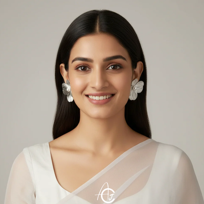 Daisy Silver Earrings