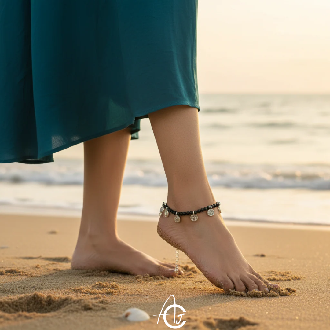 Spiral charms Anklet : Handmade