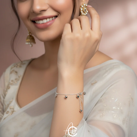 Bella Bracelet : Handmade