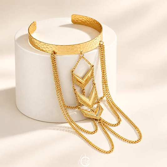 Triangle Love Armcuff