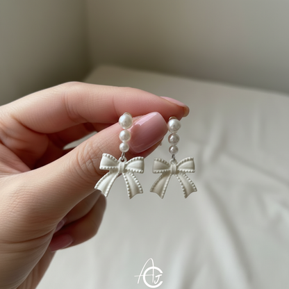 Pearl White Bow Earring