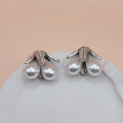 Hanging Pearls Earrings