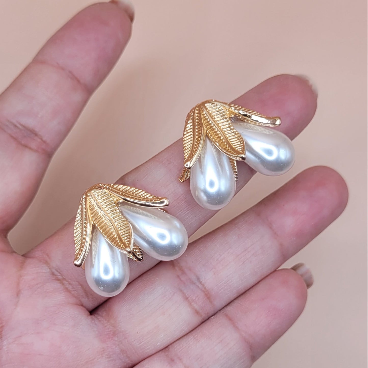 Hanging Pearls Earrings