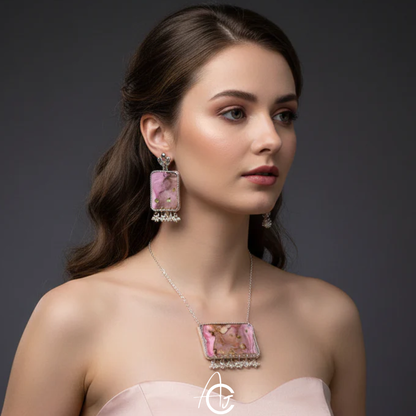 Fluid Necklace Set : Handmade