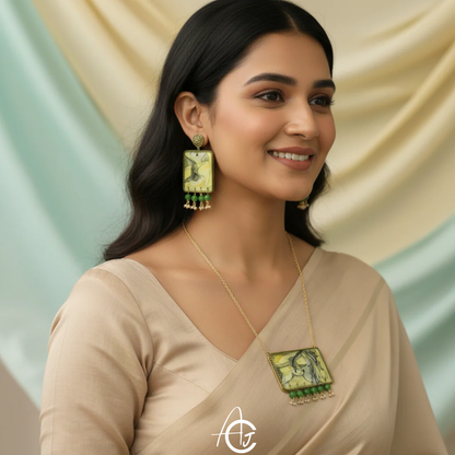 Fluid Necklace set : Handmade