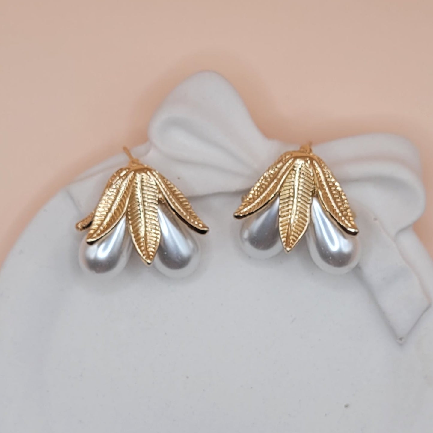 Hanging Pearls Earrings