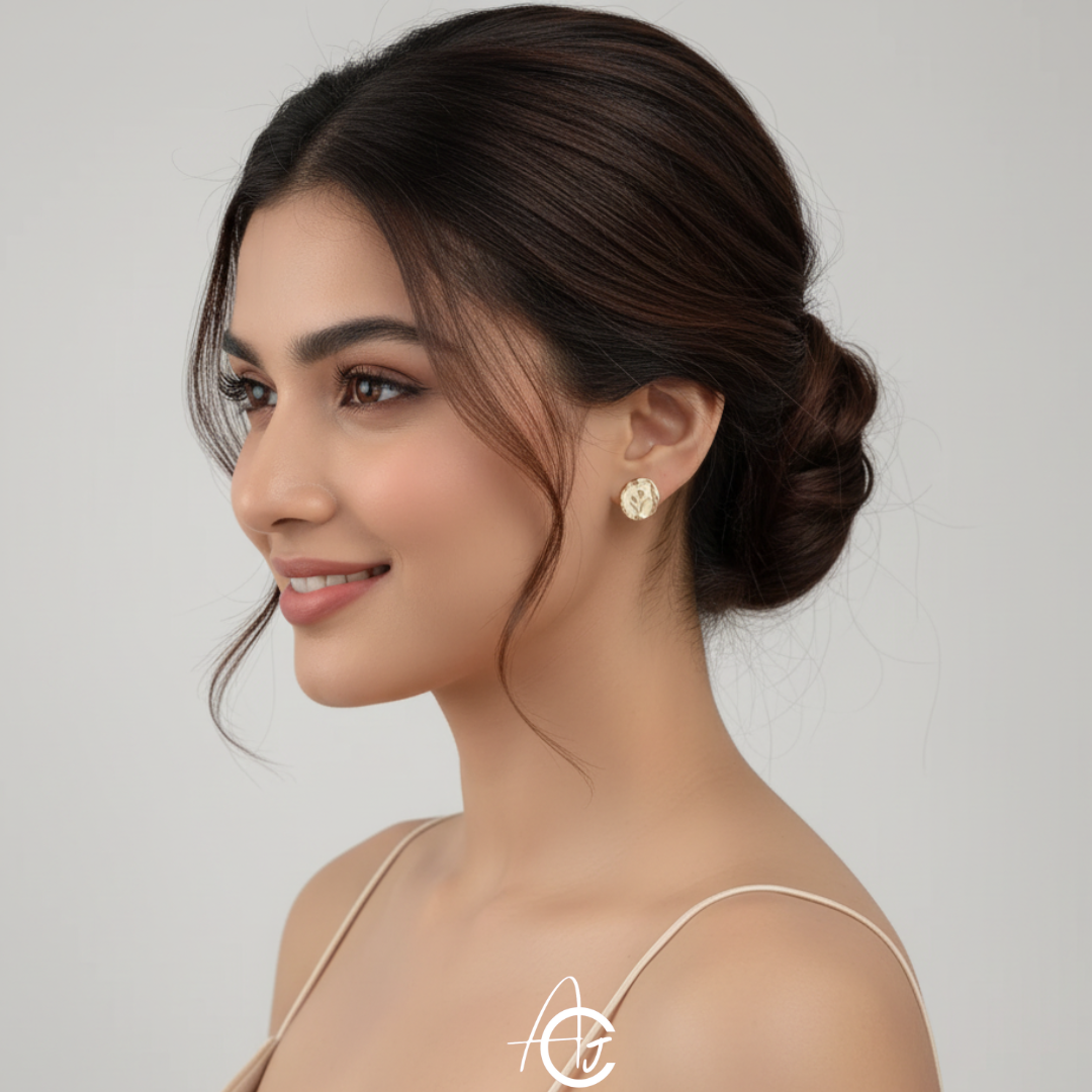 Daisy Stud White Earrings