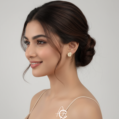 Daisy Stud White Earrings