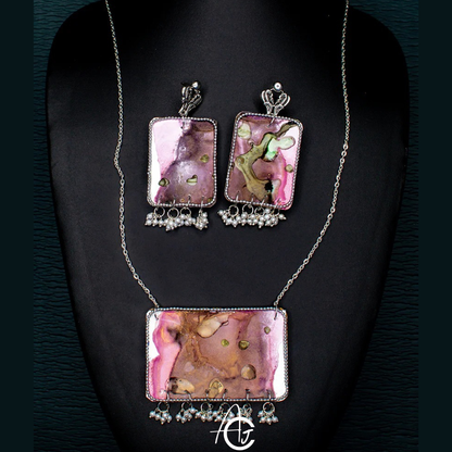 Fluid Necklace Set : Handmade