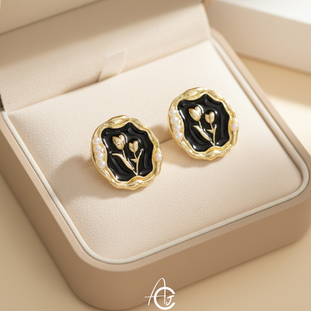 Daisy Studs Black Earring
