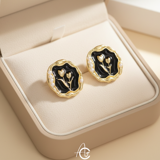 Daisy Studs Black Earring
