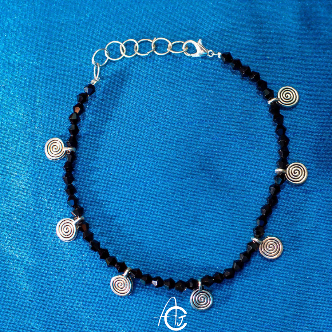 Spiral charms Anklet : Handmade