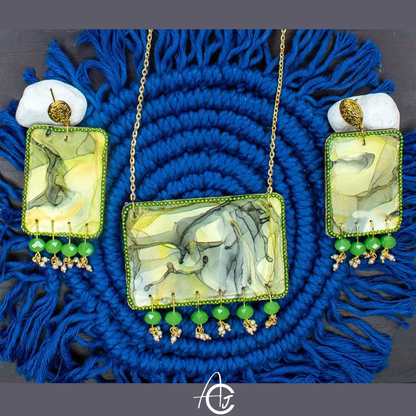 Fluid Necklace set : Handmade