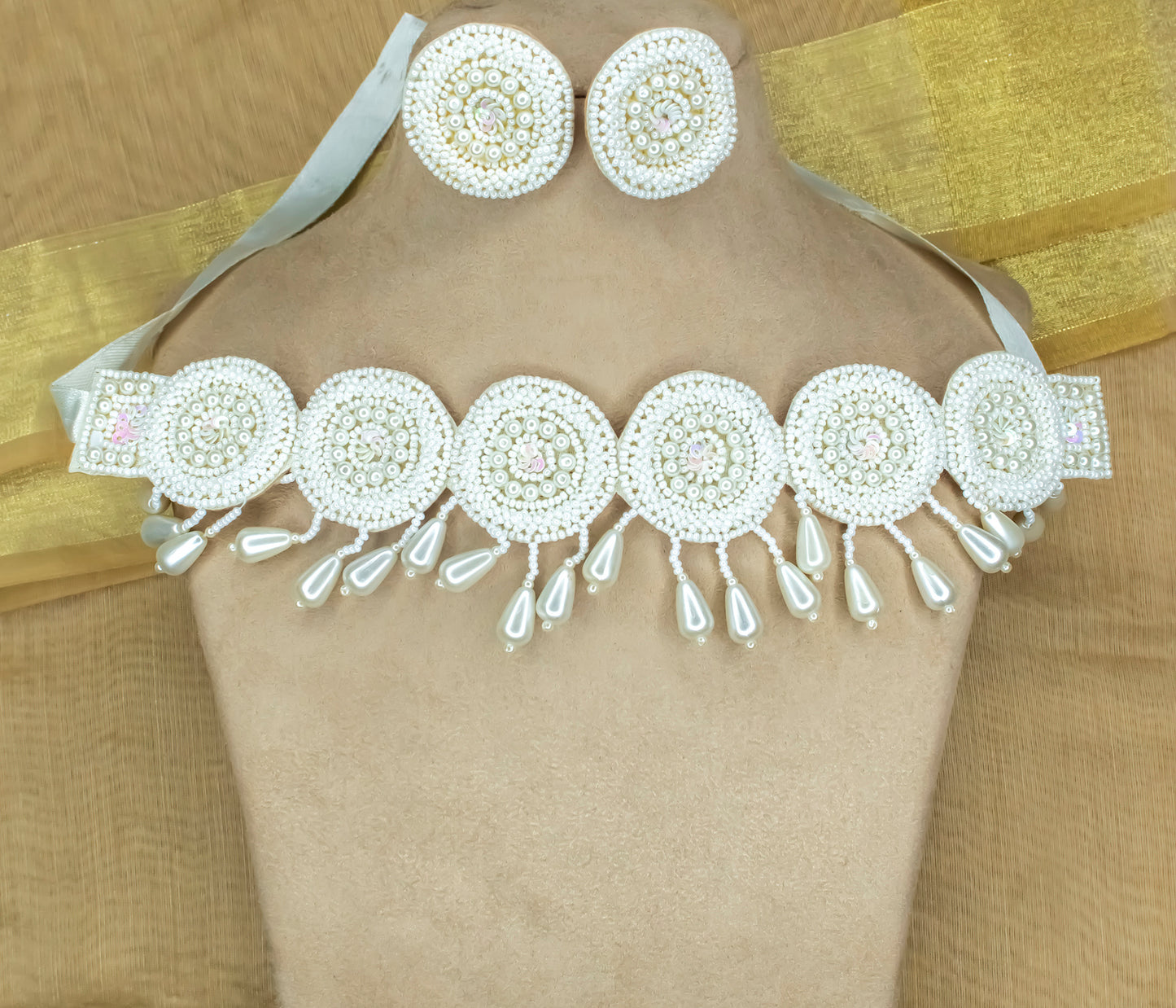 Victoria Embroidered Necklace Set  : Handmade