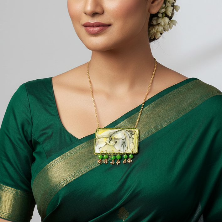 Fluid Necklace : Handmade