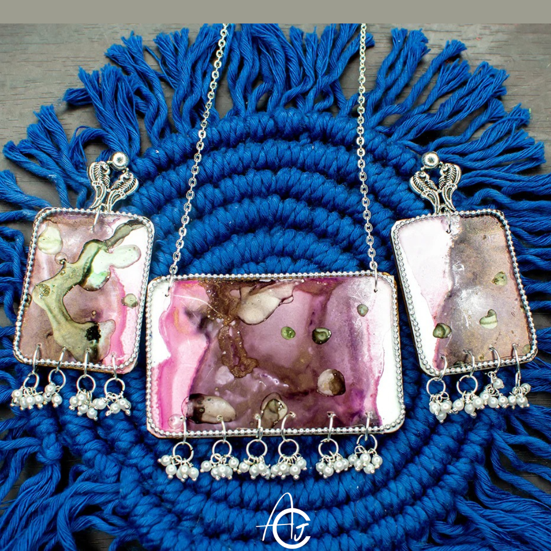 Fluid Necklace Set : Handmade