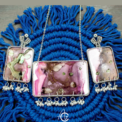 Fluid Necklace Set : Handmade