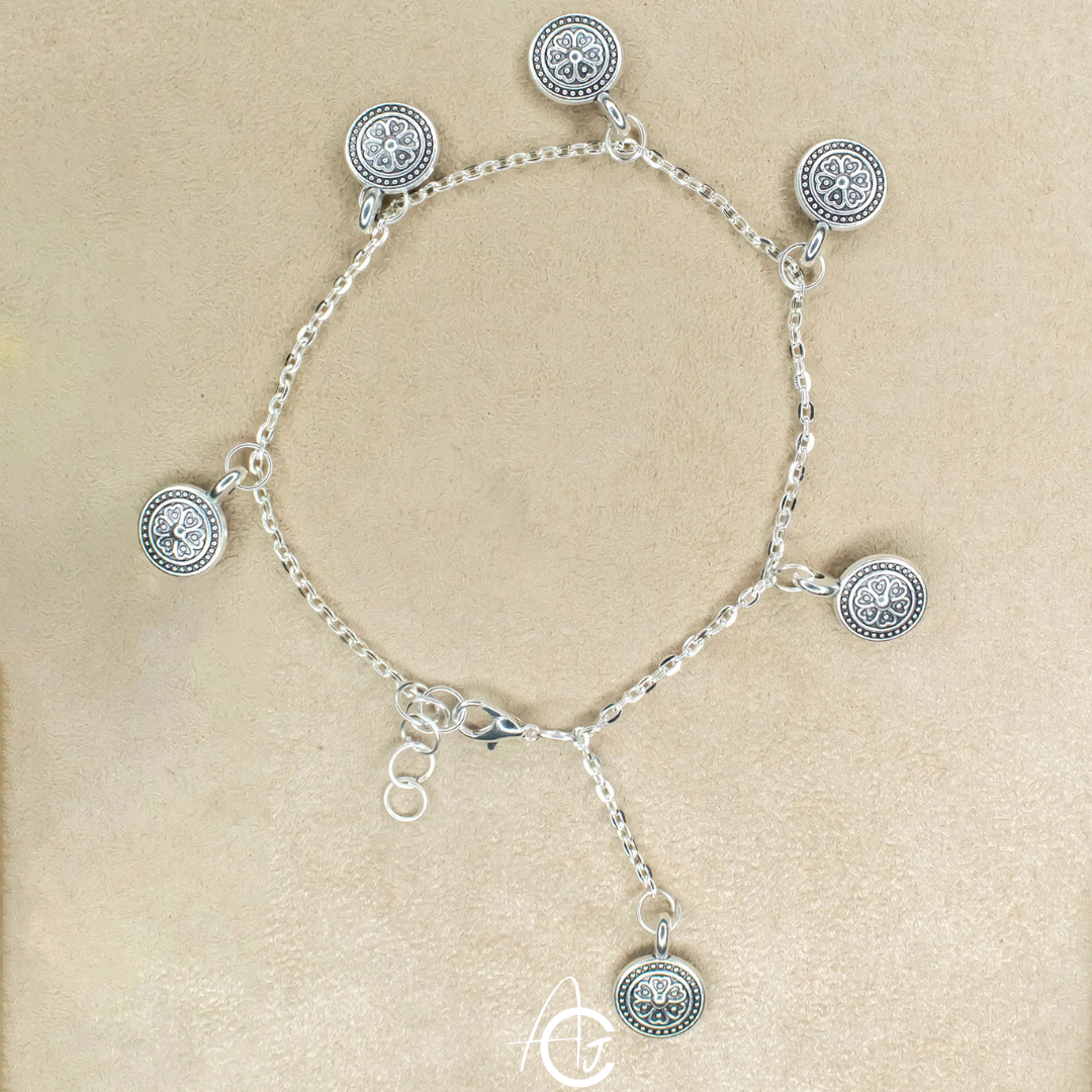 Sofia Bracelet : Handmade