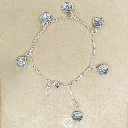 Sofia Bracelet : Handmade