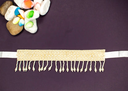 Abelone Embroidered Necklace Set : Handmade